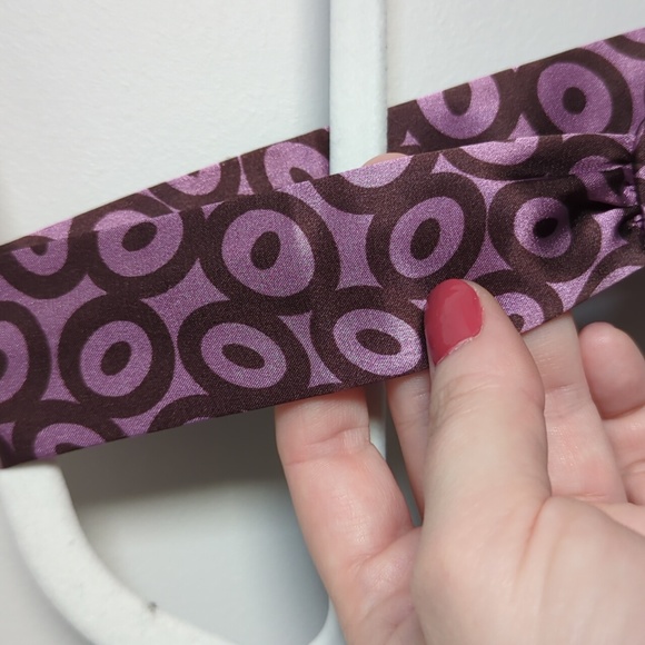 Gorgeous satin top with ribbon detail - Picture 5 of 10